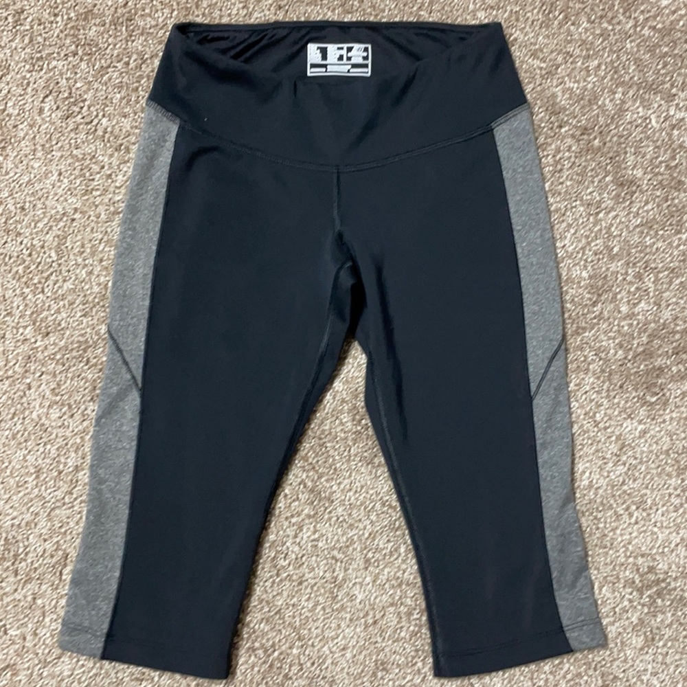 New Balance Cropped Leggings
